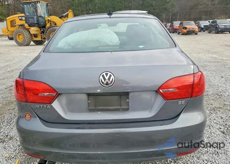 2014 Volkswagen Jetta Se z USA, uszkodzony, nr VIN 3VWD07AJXEM413868